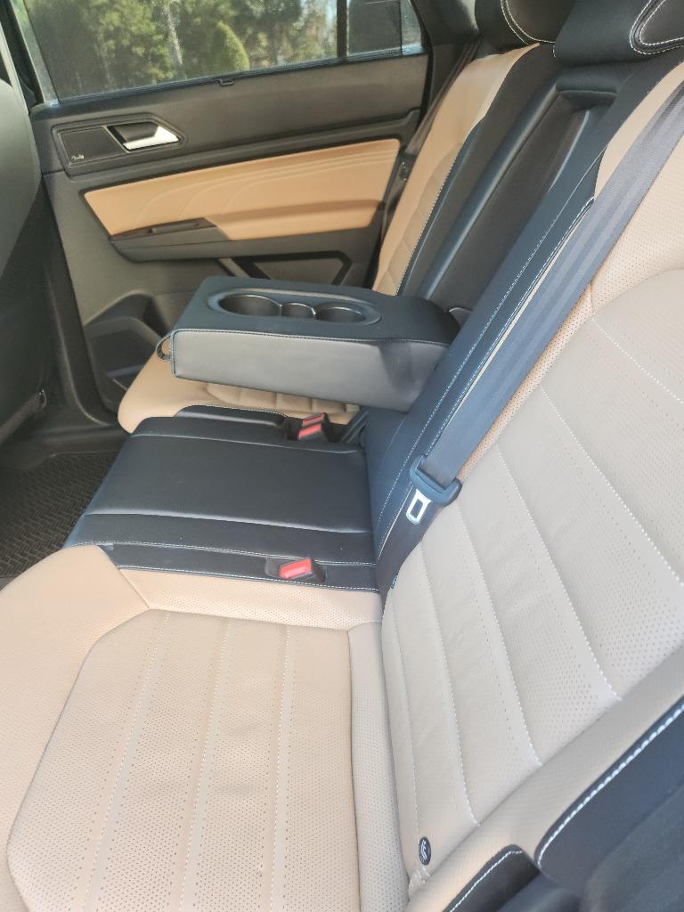 2022 Volkswagen Atlas - $31,999