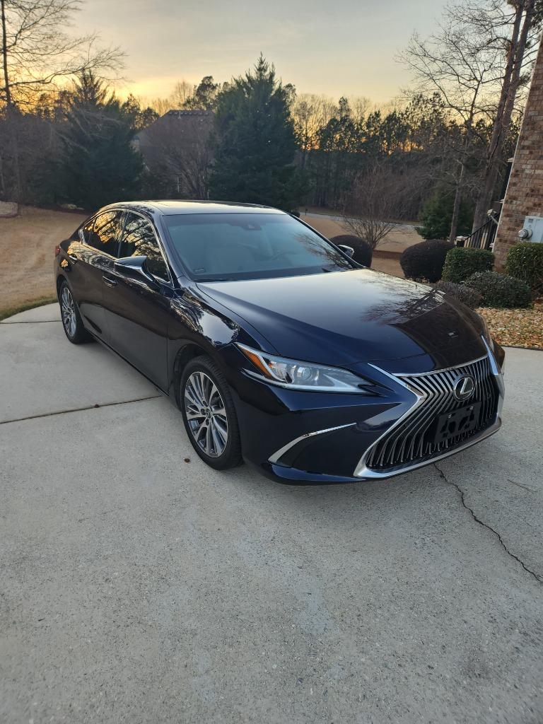 2021 Lexus ES - $34,888
