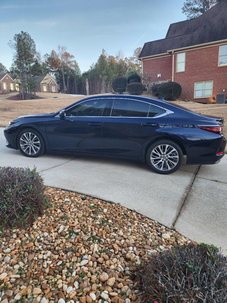 2021 Lexus ES - $34,888