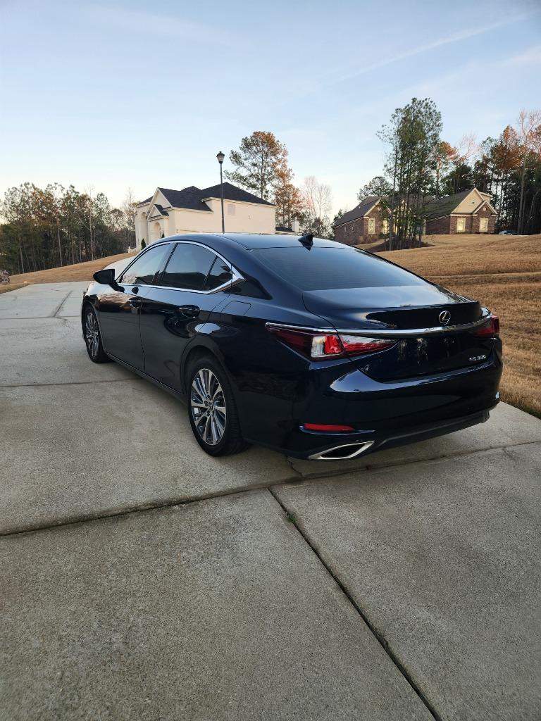 2021 Lexus ES - $34,888