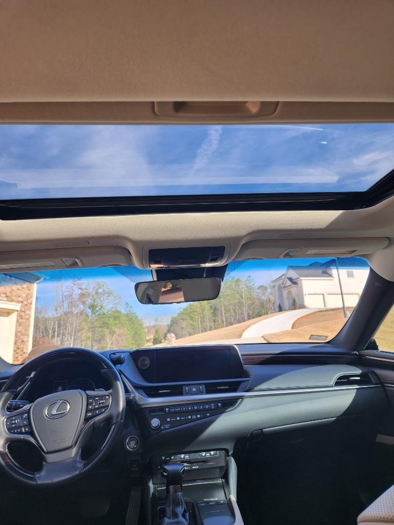 2021 Lexus ES - $34,888
