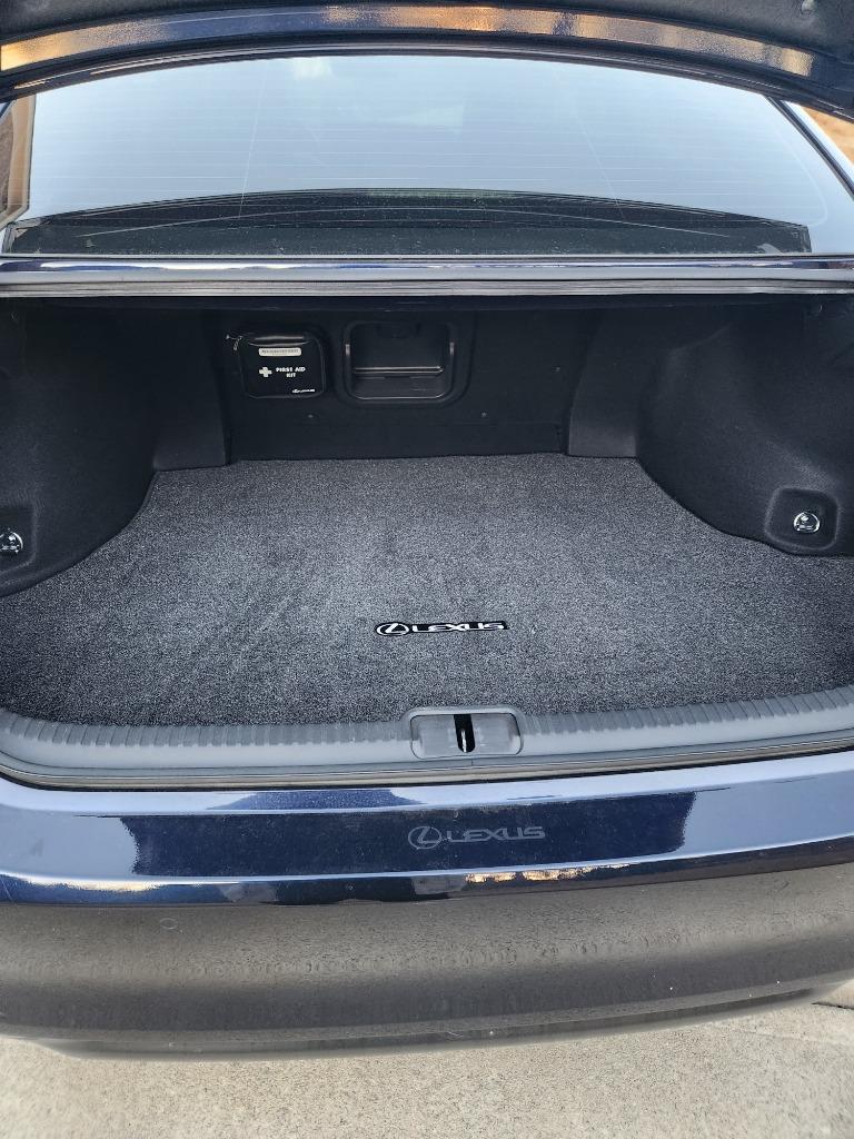 2021 Lexus ES - $34,888
