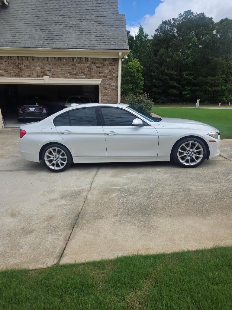 2015 BMW 320i - $10,995