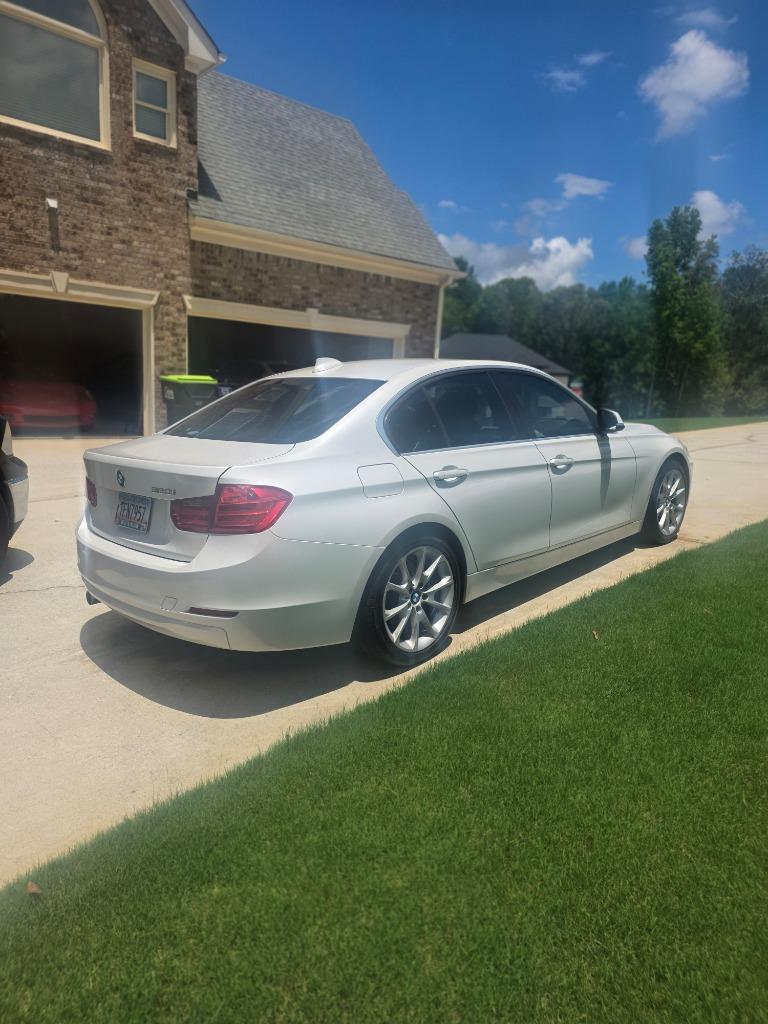 2015 BMW 320i - $10,995