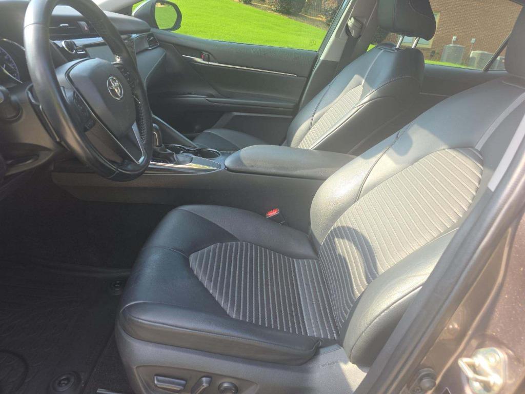 2020 Toyota Camry - $14,995