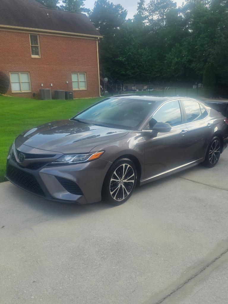 2020 Toyota Camry - $14,995