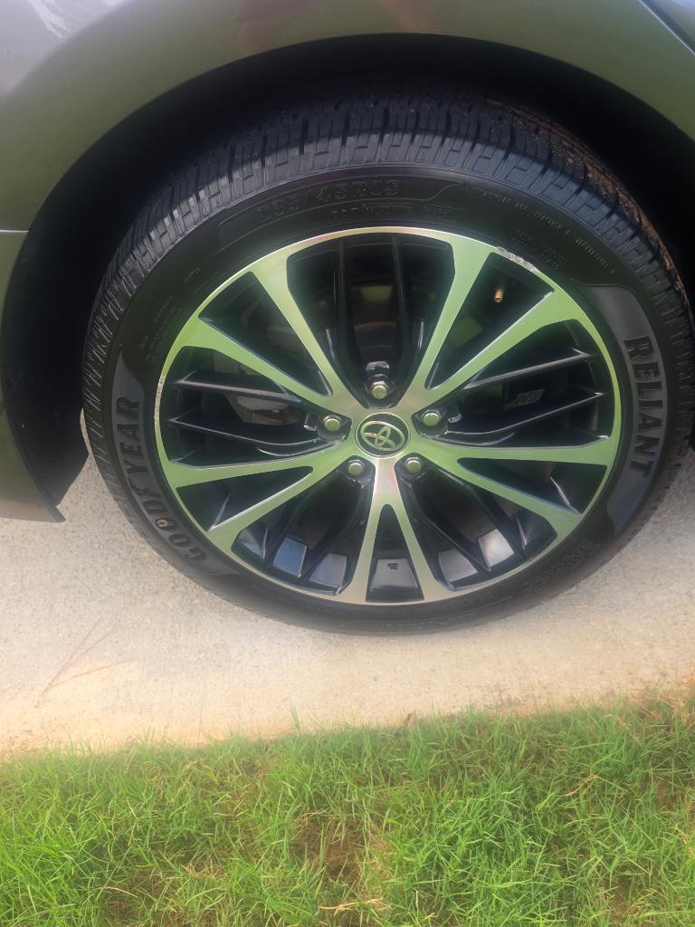 2020 Toyota Camry - $14,995
