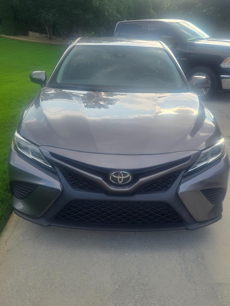 2020 Toyota Camry - $14,995