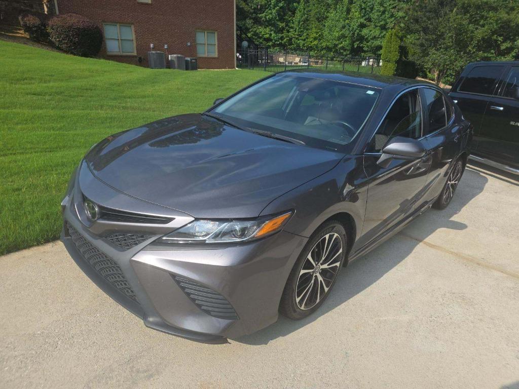 2020 Toyota Camry - $14,995