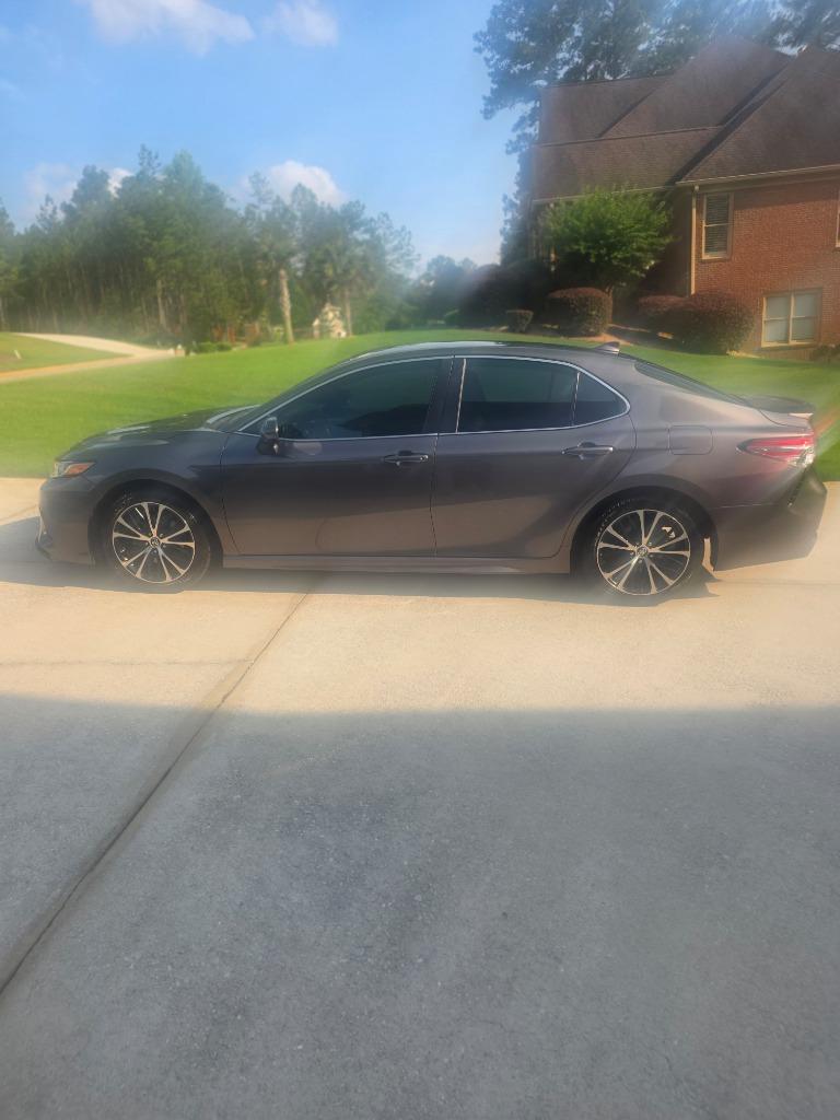 2020 Toyota Camry - $14,995