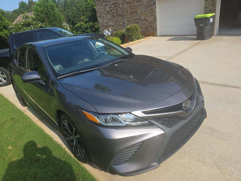 2020 Toyota Camry - $14,995