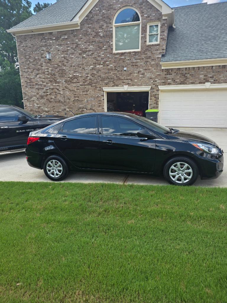2013 Hyundai Accent - $4,588