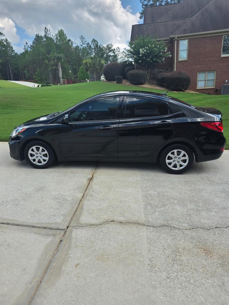 2013 Hyundai Accent - $4,588
