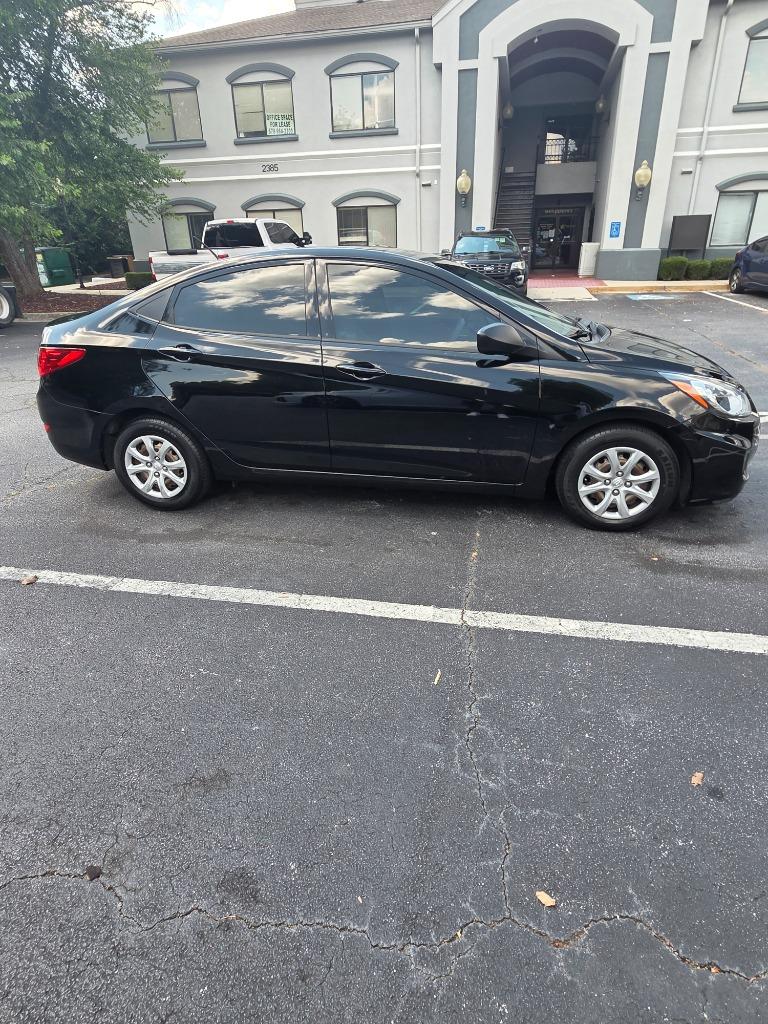 2013 Hyundai Accent - $4,588