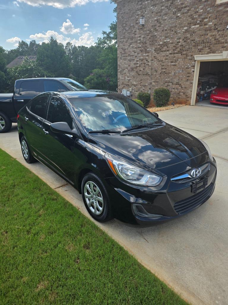 2013 Hyundai Accent - $4,588