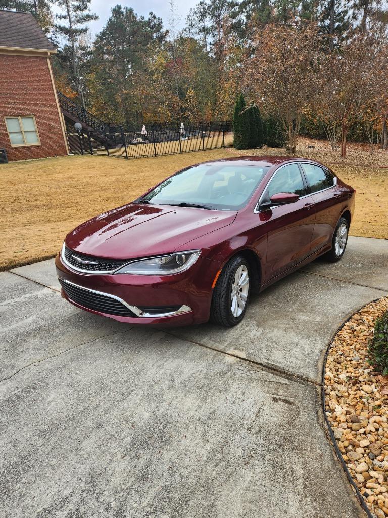 2017 Chrysler 200 - $17,399