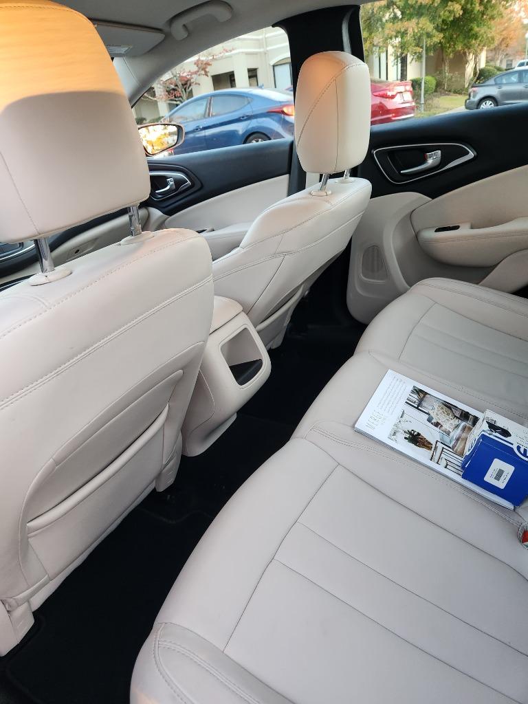 2017 Chrysler 200 - $17,399