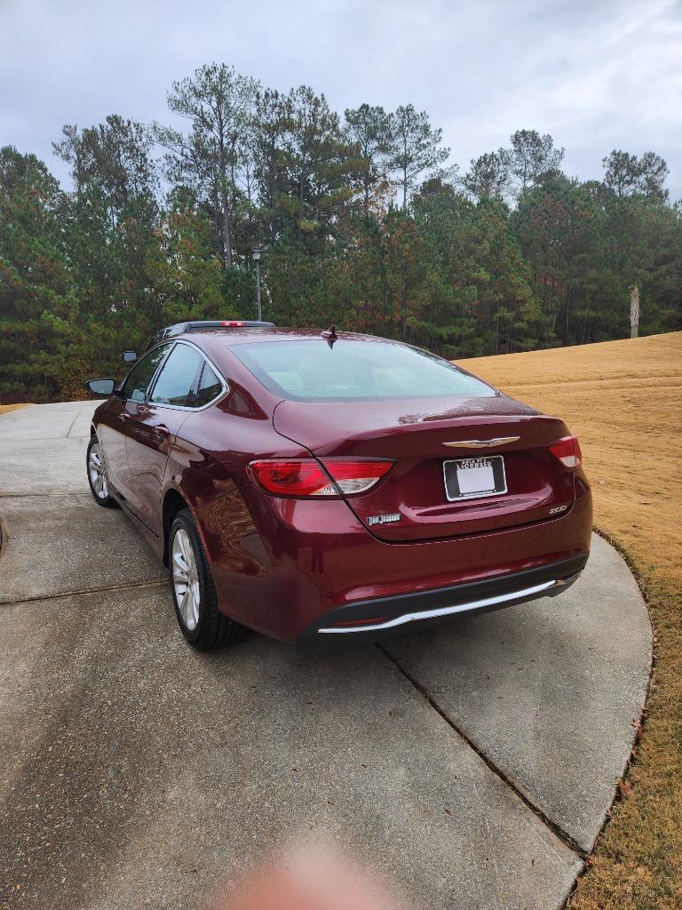 2017 Chrysler 200 - $17,399