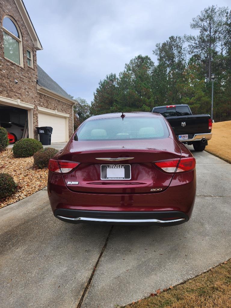 2017 Chrysler 200 - $17,399