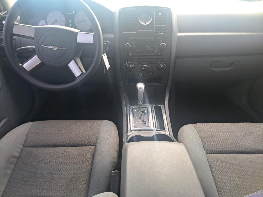 2005 Chrysler 300 - $3,500