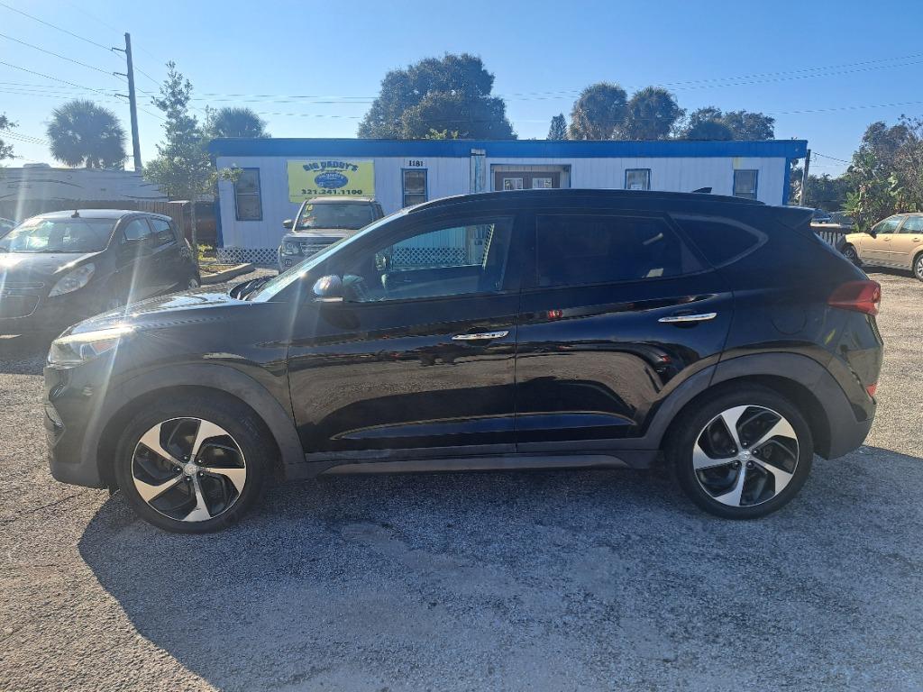 2016 Hyundai Tucson - $11,300