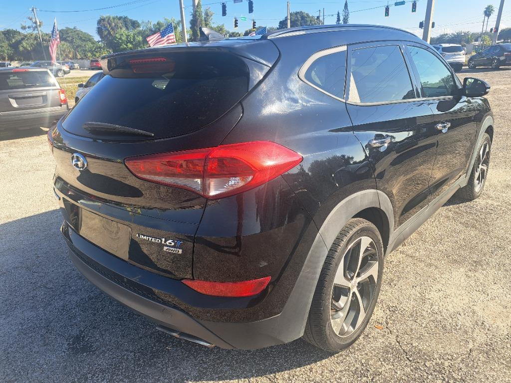 2016 Hyundai Tucson - $11,300