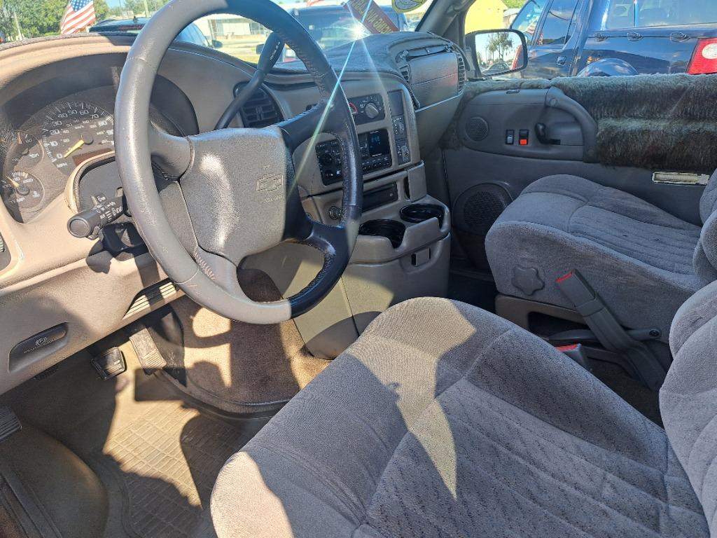 2003 Chevrolet Astro - $3,500