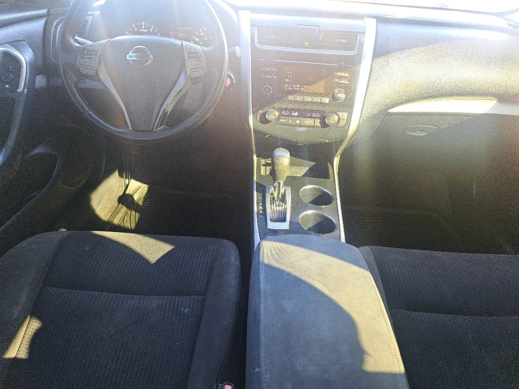 2015 Nissan Altima - $5,000
