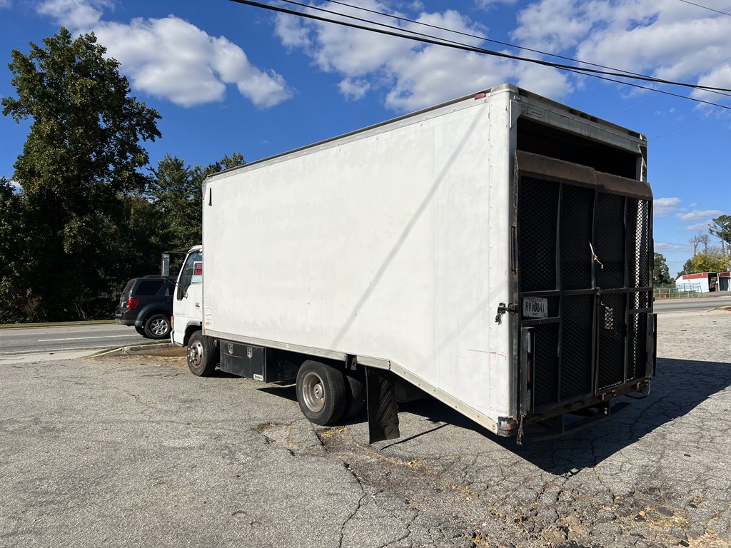2003 Isuzu NPR Truck photo