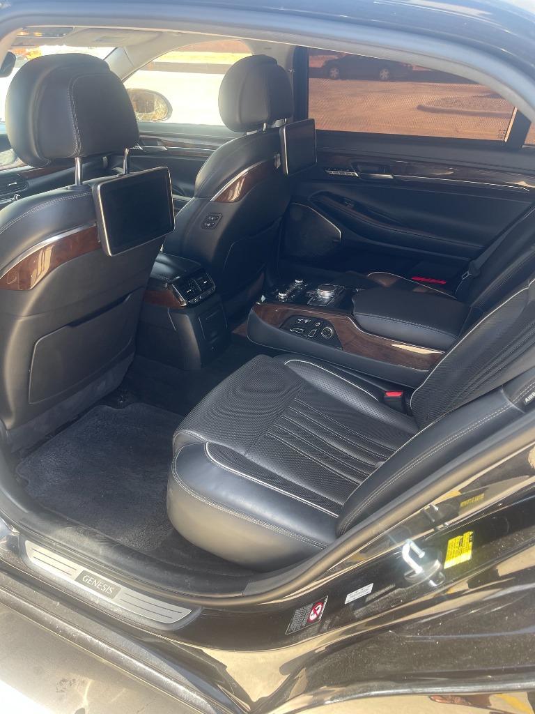 2019 Genesis G90 - $24,995