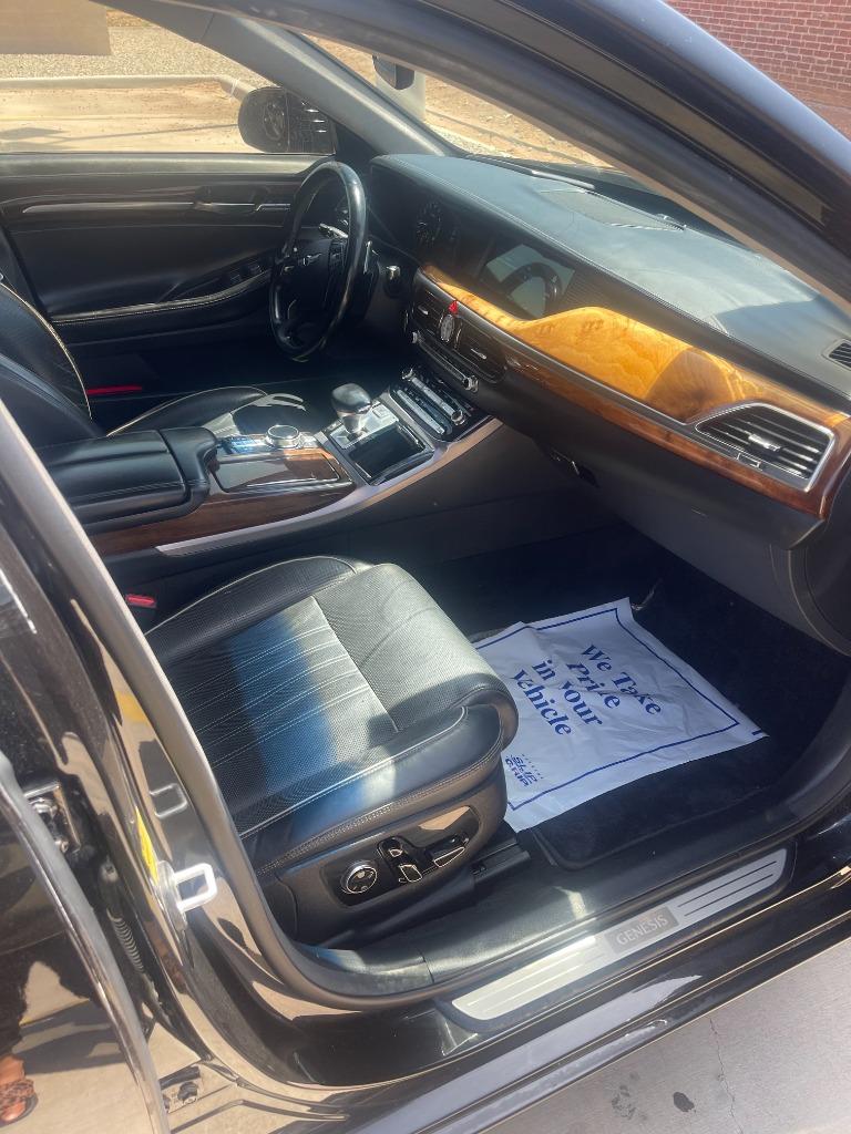 2019 Genesis G90 - $24,995