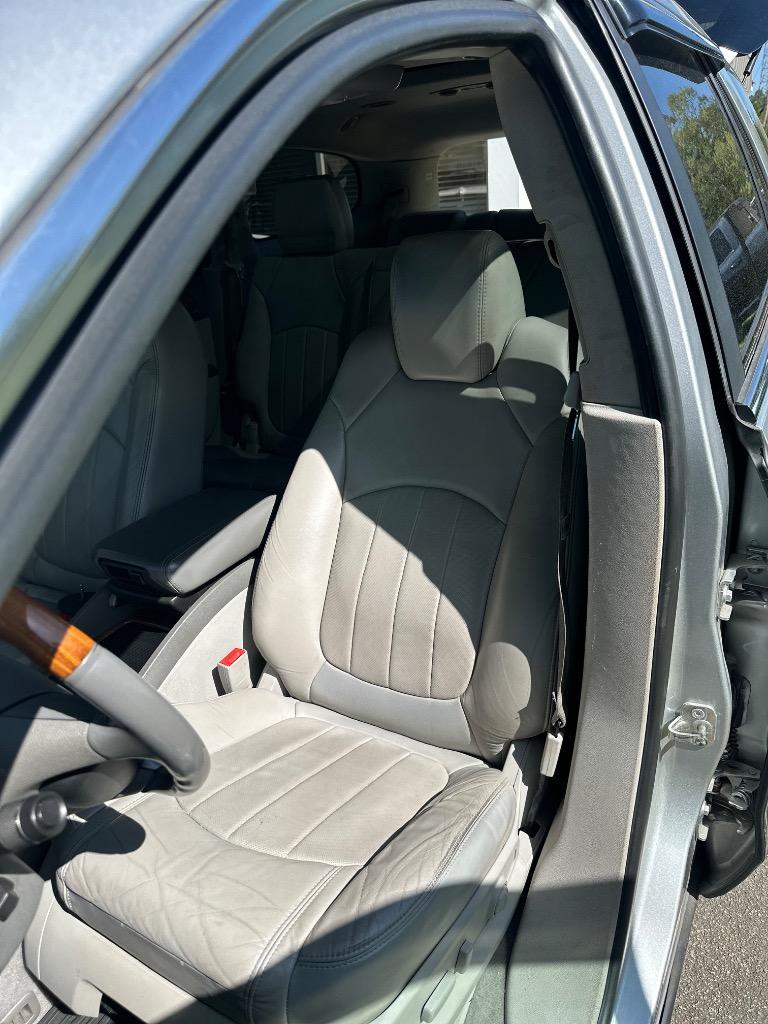 2011 Buick Enclave CXL-2 photo