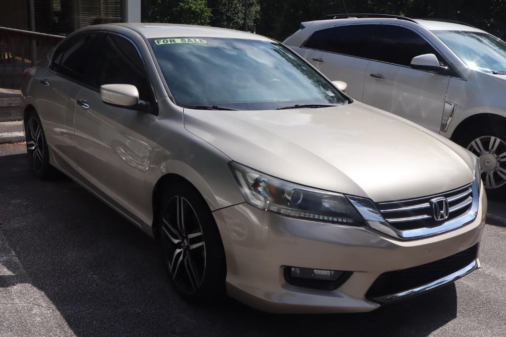 2015 Honda Accord - $9,500