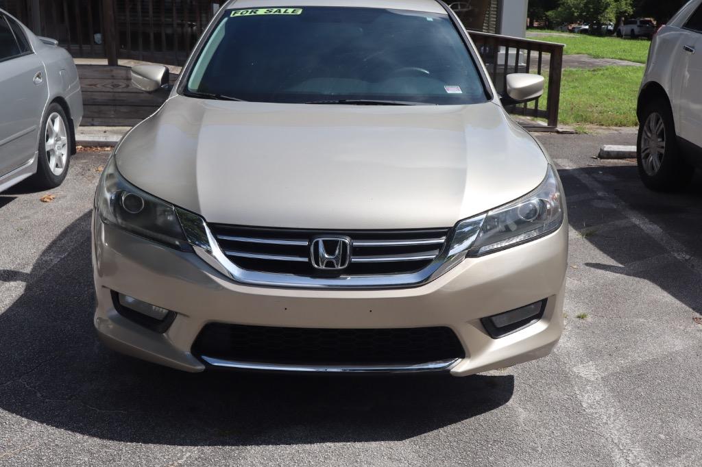 2015 Honda Accord - $9,500