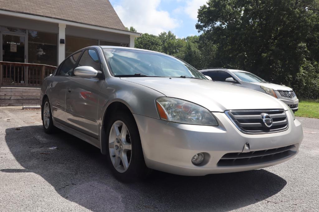 2003 Nissan Altima - $3,999