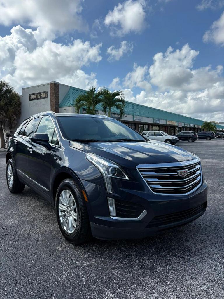 2017 Cadillac XT5 - $8,484