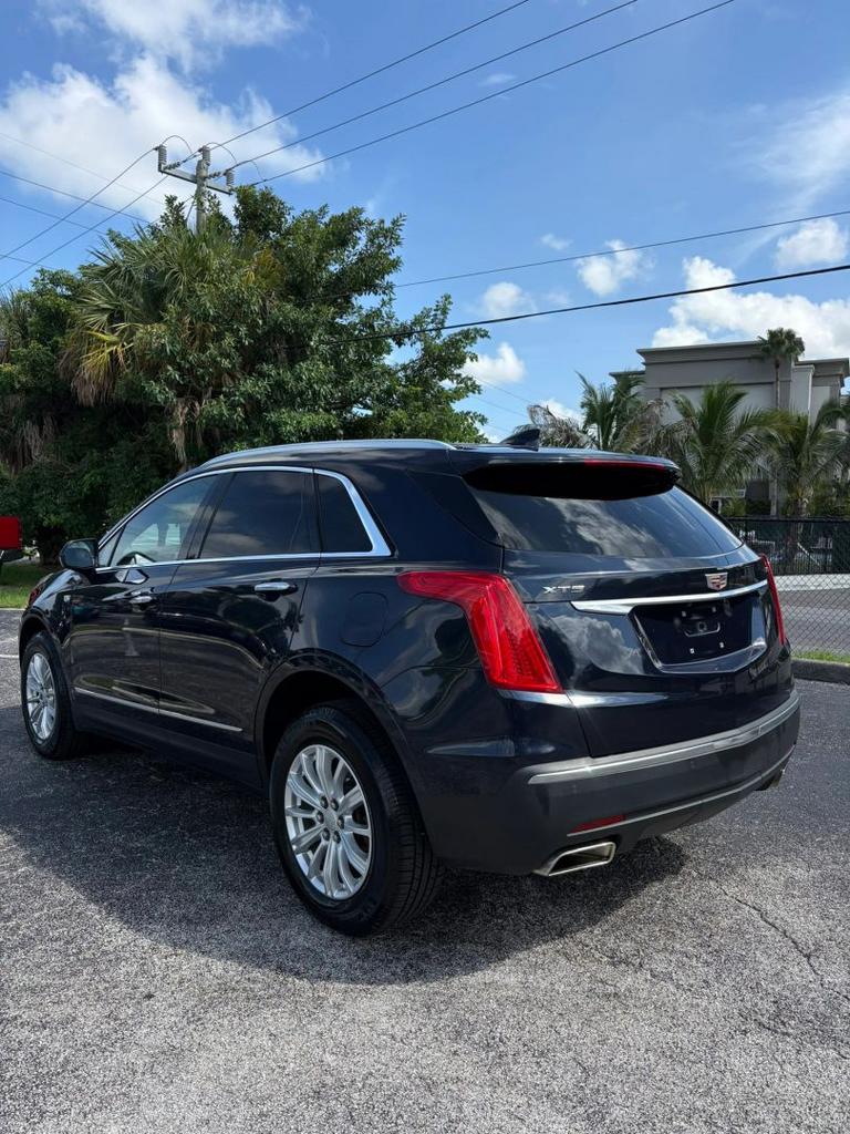 2017 Cadillac XT5 - $8,484