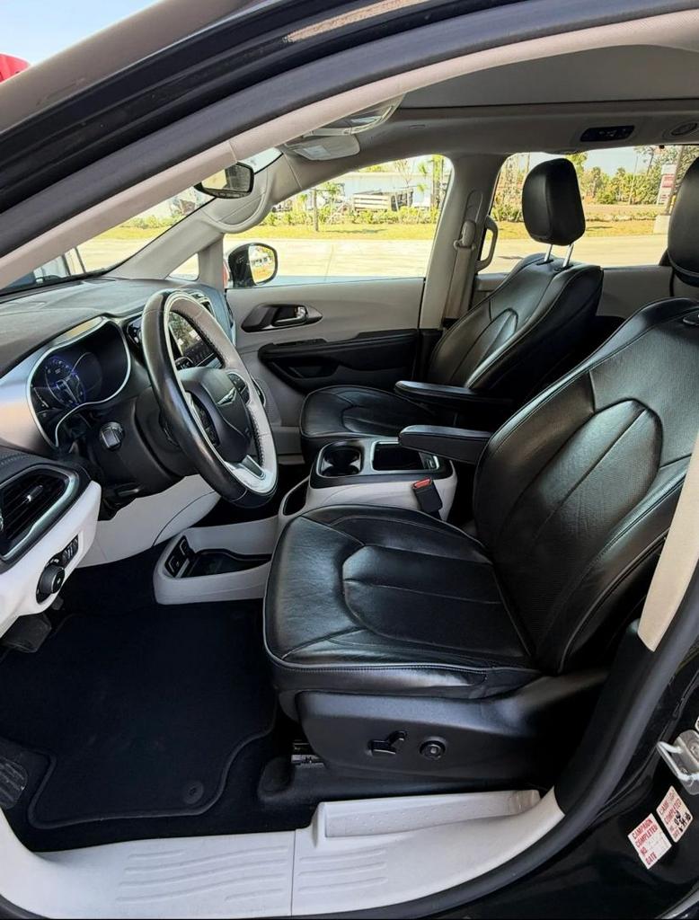 2018 Chrysler Pacifica - $9,995