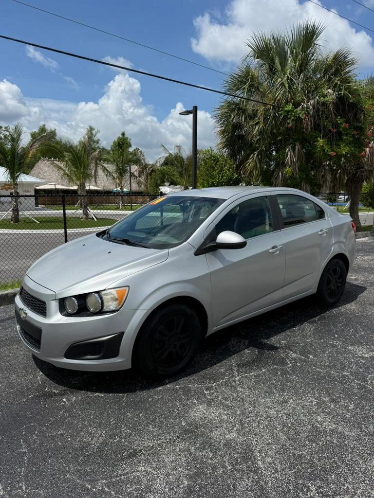 2014 Chevrolet Sonic - $3,995
