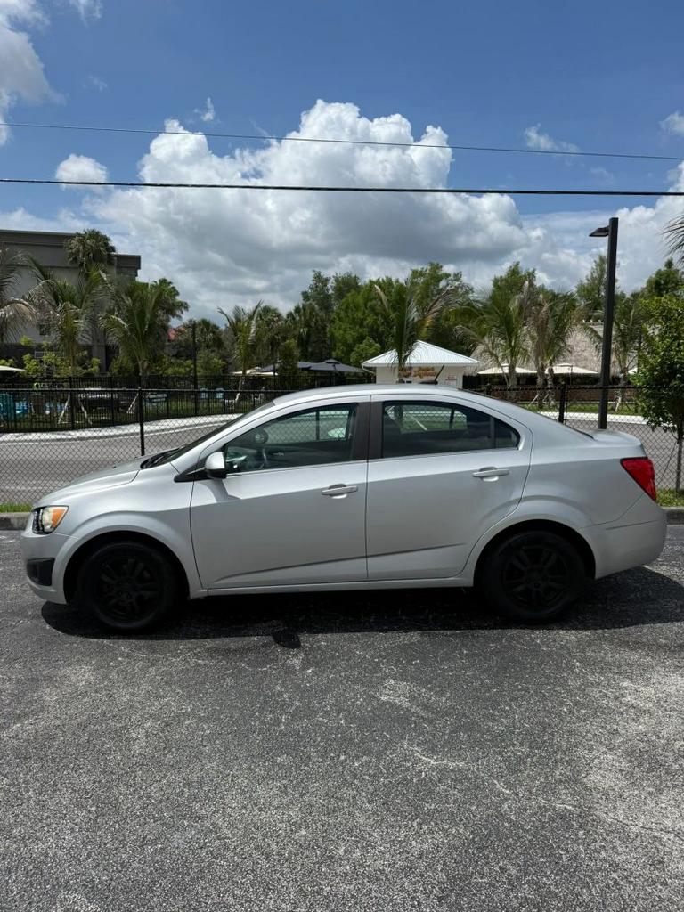 2014 Chevrolet Sonic - $3,995
