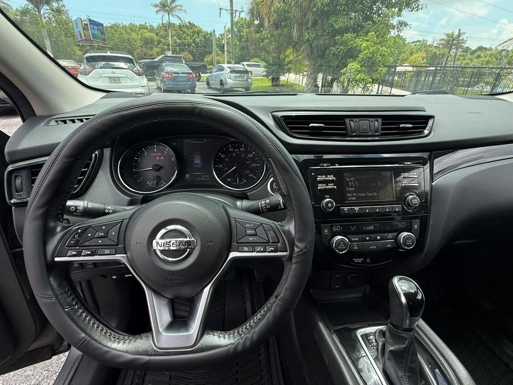 2017 Nissan Rogue - $7,995