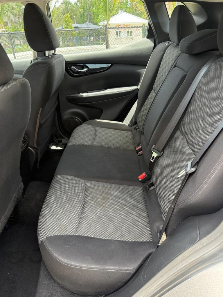 2017 Nissan Rogue - $7,995
