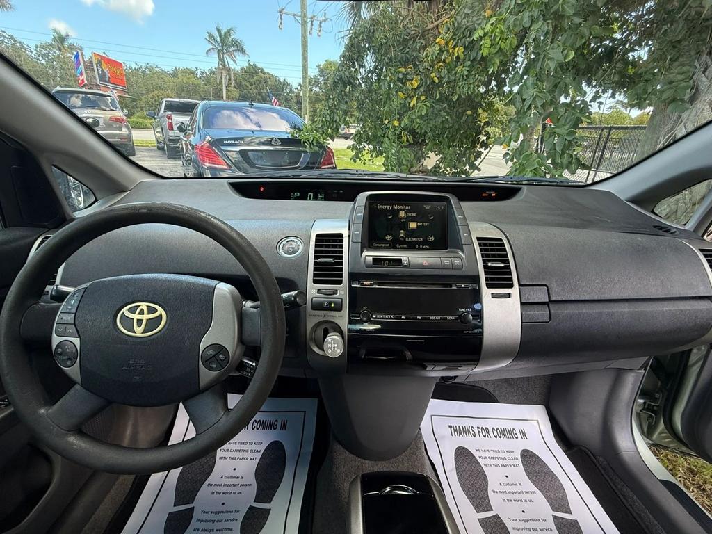 2009 Toyota Prius - $6,484
