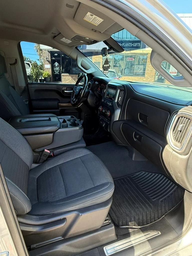 2019 Chevrolet Silverado - $15,484