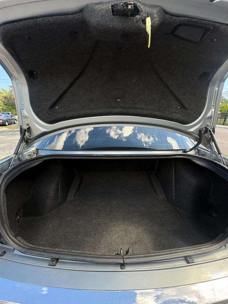 2006 Chrysler 300 - $5,484