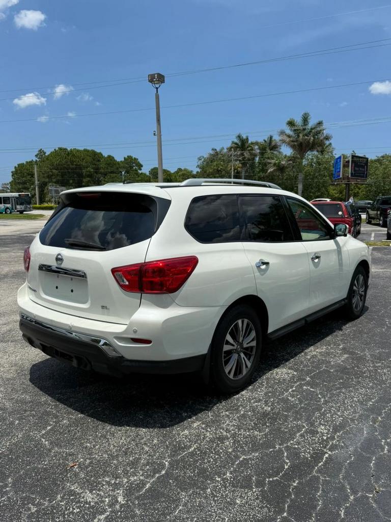 2017 Nissan Pathfinder - $8,495