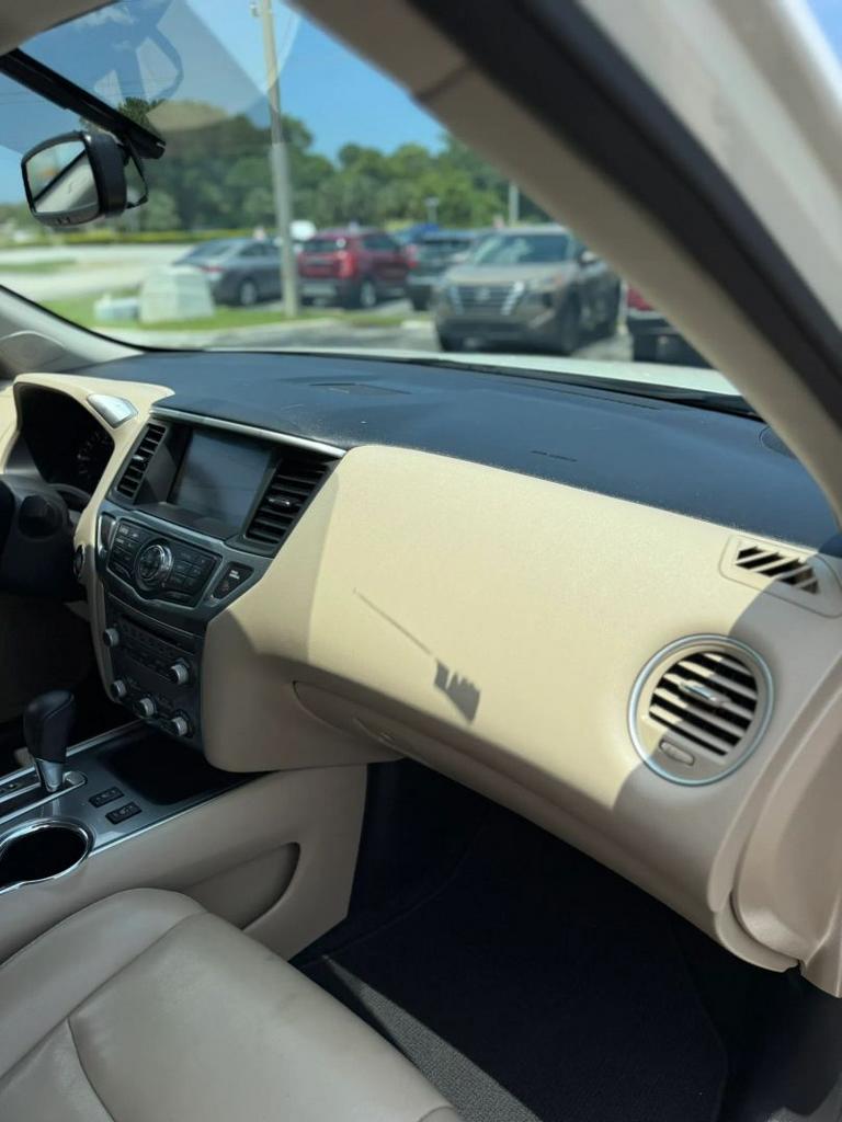 2017 Nissan Pathfinder - $8,495