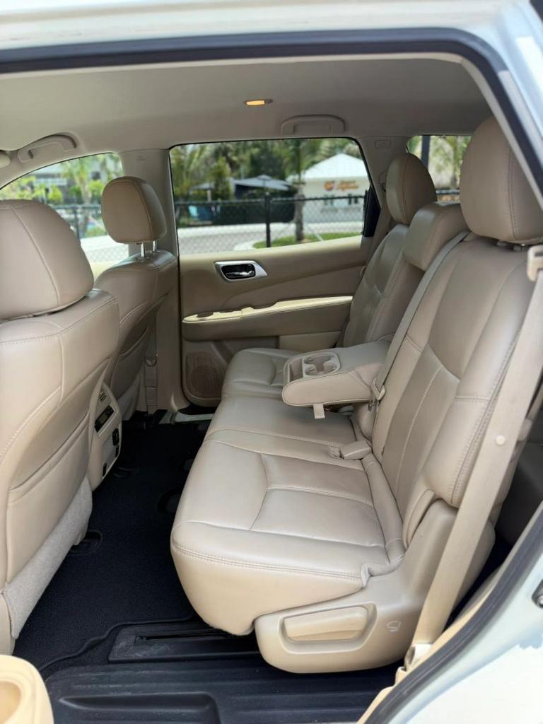 2017 Nissan Pathfinder - $8,495