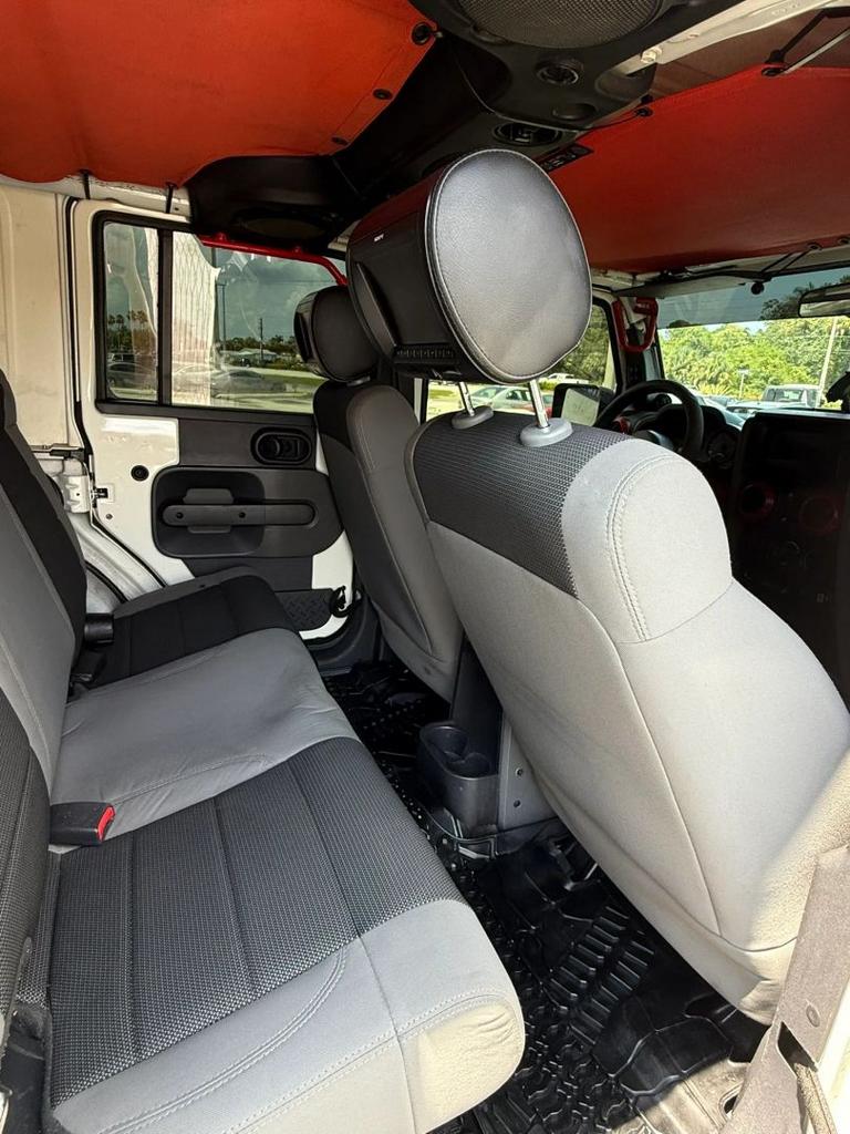 2007 Jeep Wrangler - $9,995