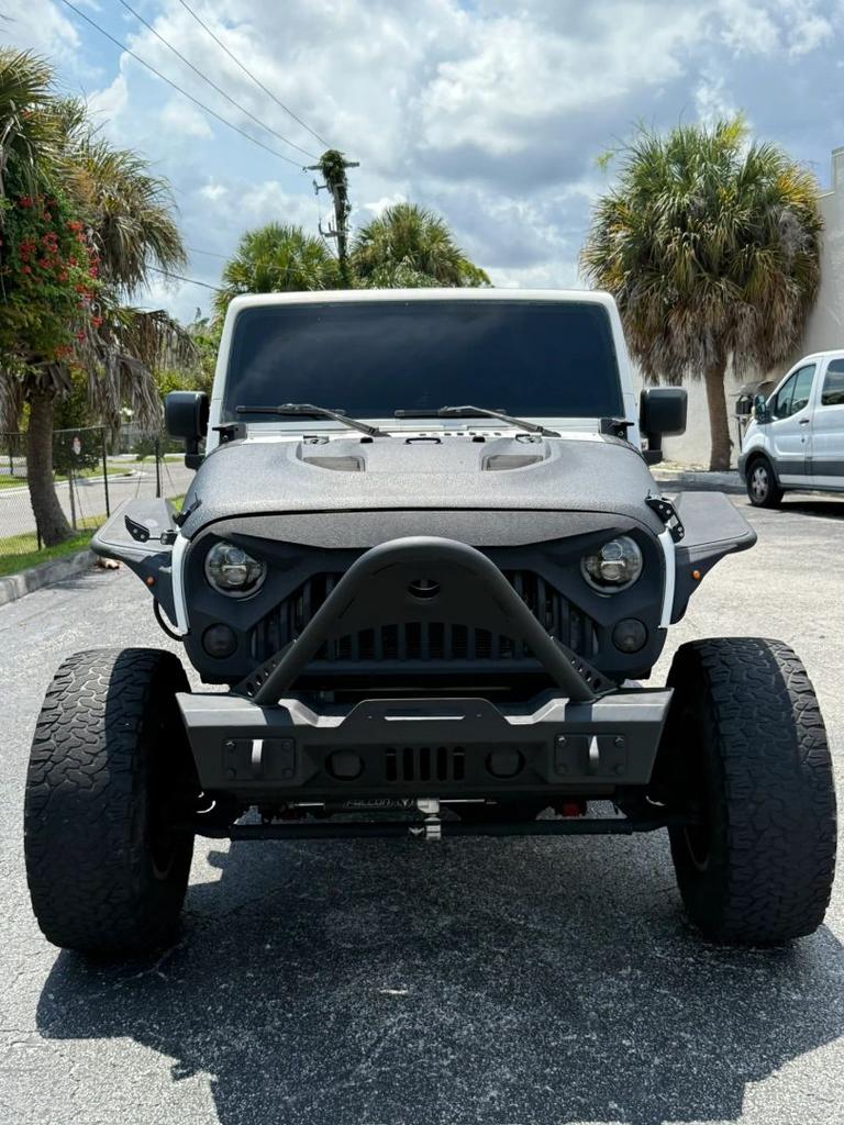 2007 Jeep Wrangler - $9,995